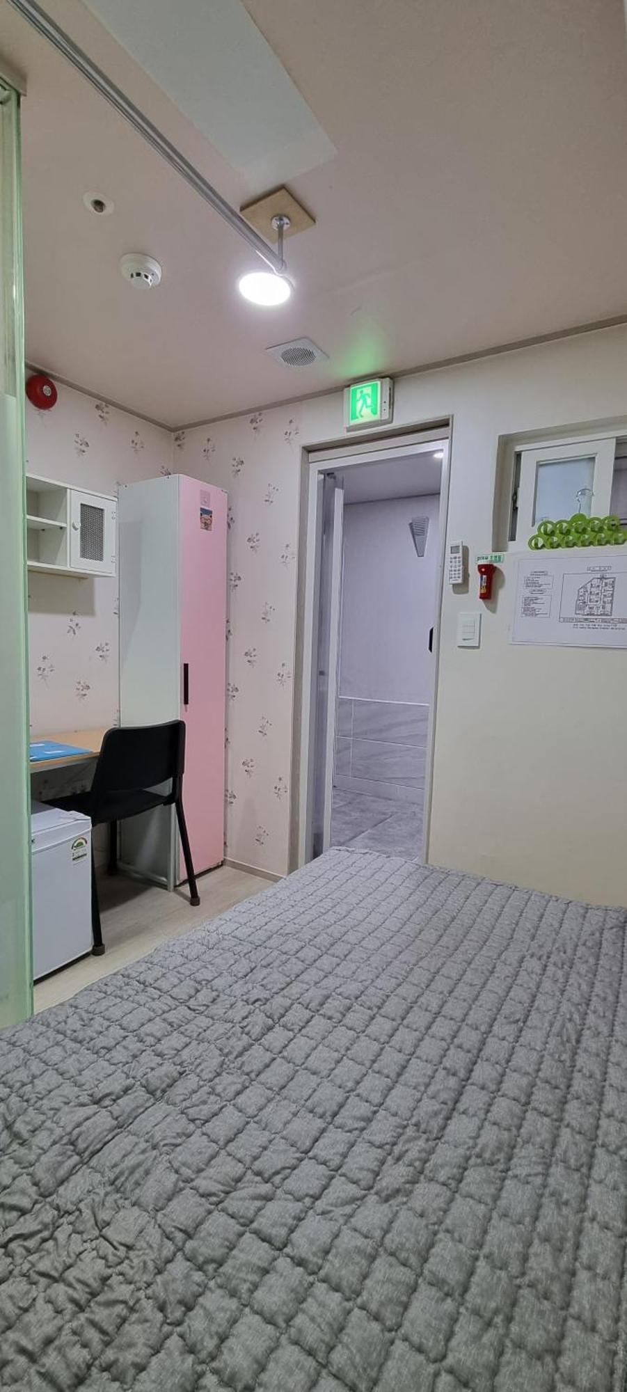 Super Close To The Station, Cost-effective Capsule hotel *